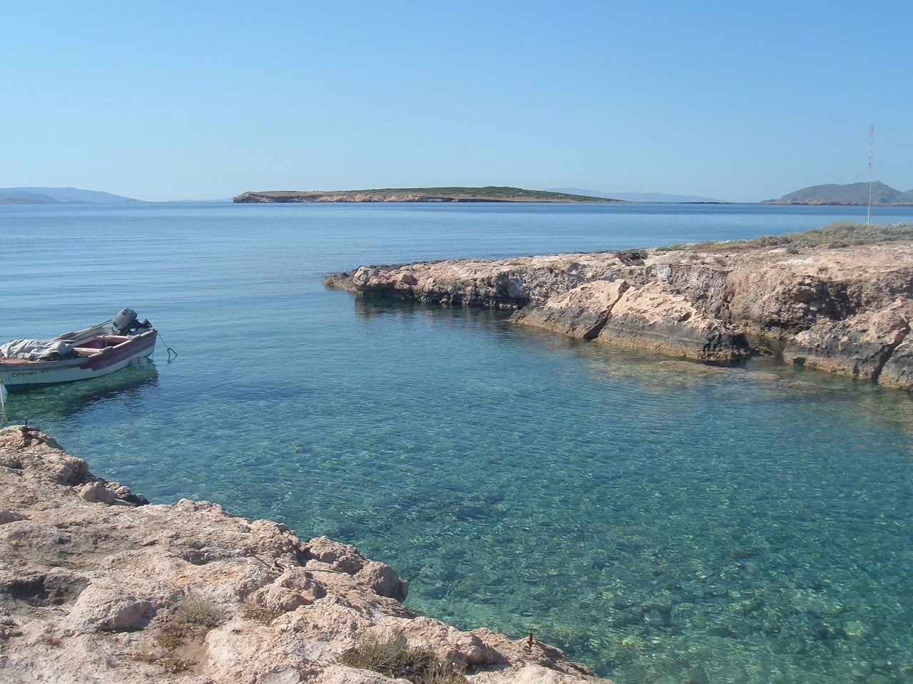 Île de Paros en Grèce : Un mélange de blanc et de bleu